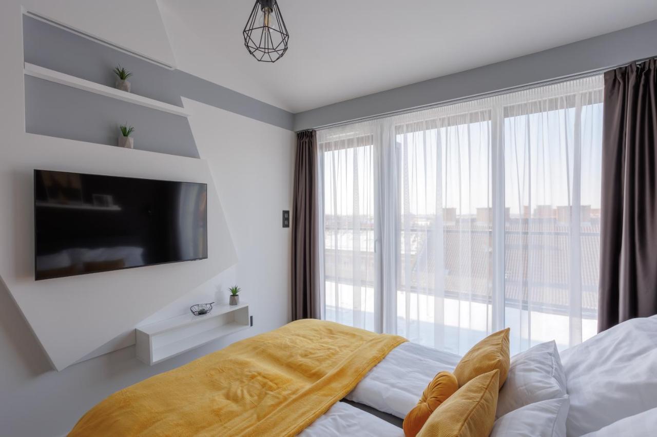 Noir Hotel - Penthouse Apartman Segedyn Zewnętrze zdjęcie