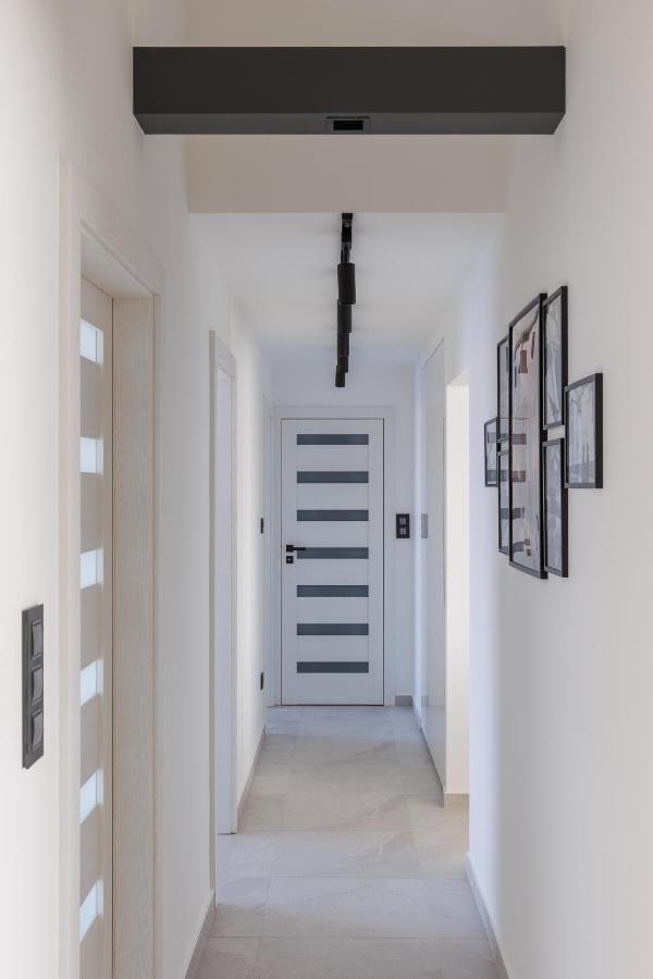 Noir Hotel - Penthouse Apartman Segedyn Zewnętrze zdjęcie