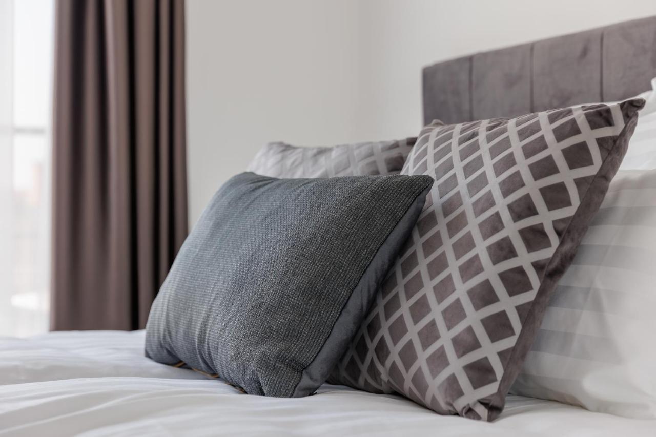 Noir Hotel - Penthouse Apartman Segedyn Zewnętrze zdjęcie