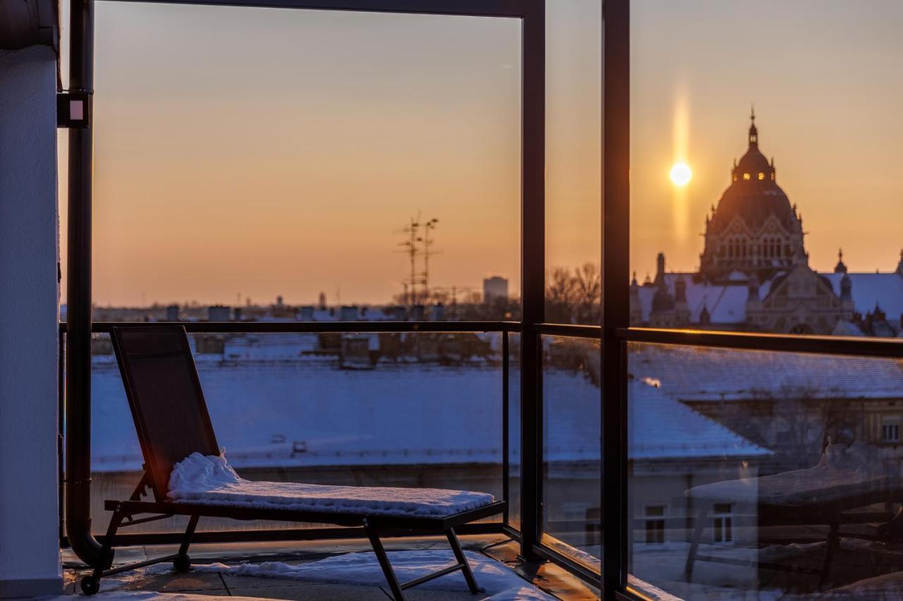 Noir Hotel - Penthouse Apartman Segedyn Zewnętrze zdjęcie