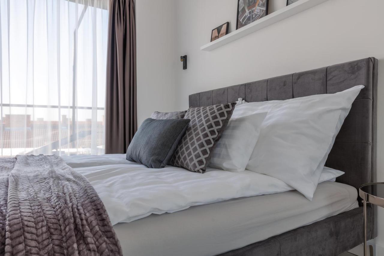 Noir Hotel - Penthouse Apartman Segedyn Zewnętrze zdjęcie