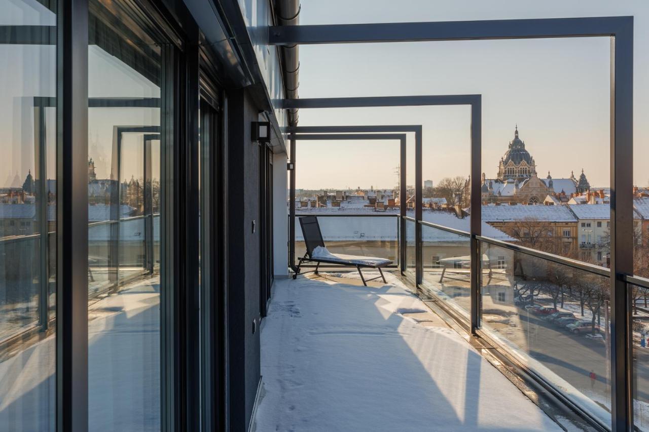 Noir Hotel - Penthouse Apartman Segedyn Zewnętrze zdjęcie