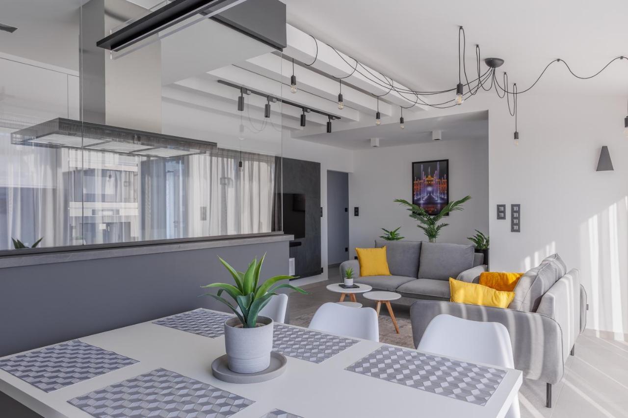 Noir Hotel - Penthouse Apartman Segedyn Zewnętrze zdjęcie